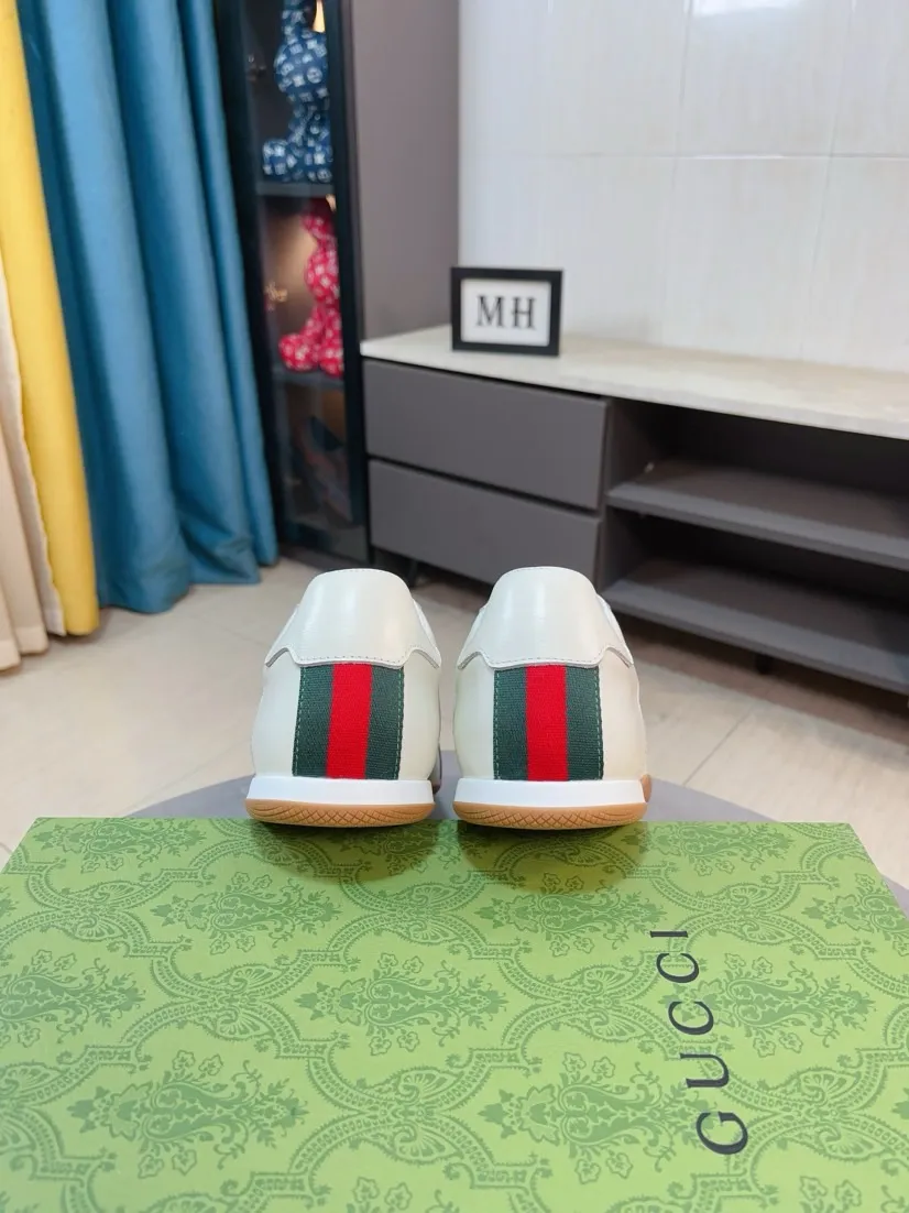 Men's shoes 💰458🌹🌹[GUCCI] Gucci's new lace-up casual men's shoes are on the market first, and the materials and workmanship are superior to all versions on the market. The highest quality shipped first-layer cowhide with imported original perforated materials➕Genuine leather lining, privately molded soft outsole, high foot comfort, imported special materials highlight the brand's unique charm, high-end customization 38-44